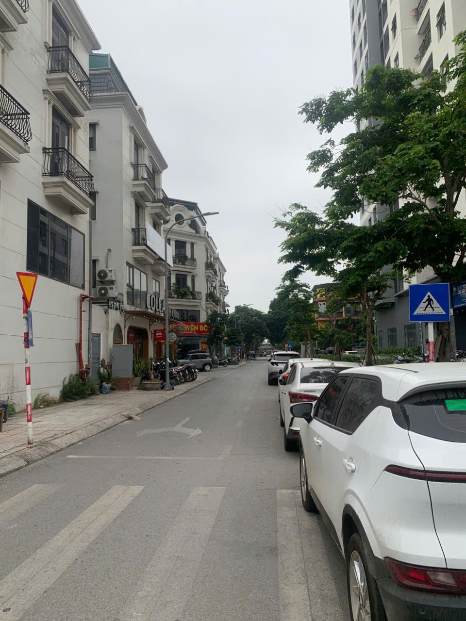  Bán đât 80m  Mặt tiền 5m lô góc 3 mặt thoáng ,giá nhỉnh 7 SÁT HỌC VIỆN NÔNG NGHIỆP 1 ,. 