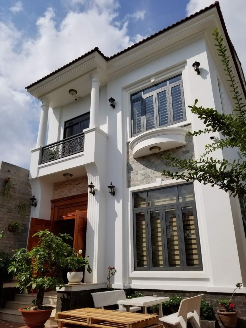  Bán Biệt thự mặt phố 240m2, 3 tầng, Hiệp Bình Chánh, Thủ Đức, HCM - Sổ hồng. Giá 15.65 tỷ. 