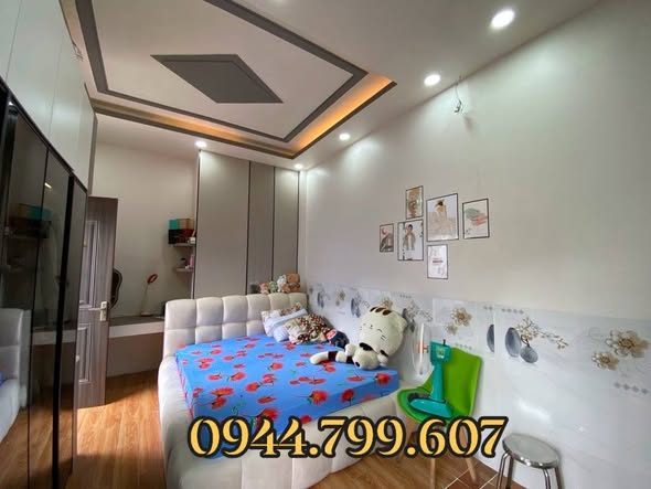  SIÊU PHẨM NHÀ 3 TẦNG XE HƠI QUAY ĐẦU TRUNG TÂM NHÀ BÈ NHỈNH 6 TỶ 
