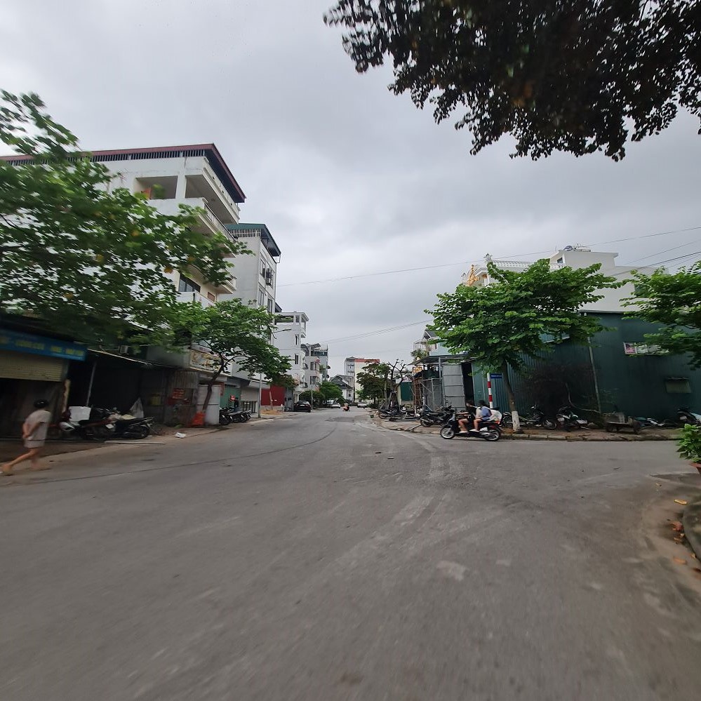  ???? Nhà đẹp kinh doanh đỉnh – Long Biên, Hà Nội. 20 tỷ x. ???? 0989894845  ???? 