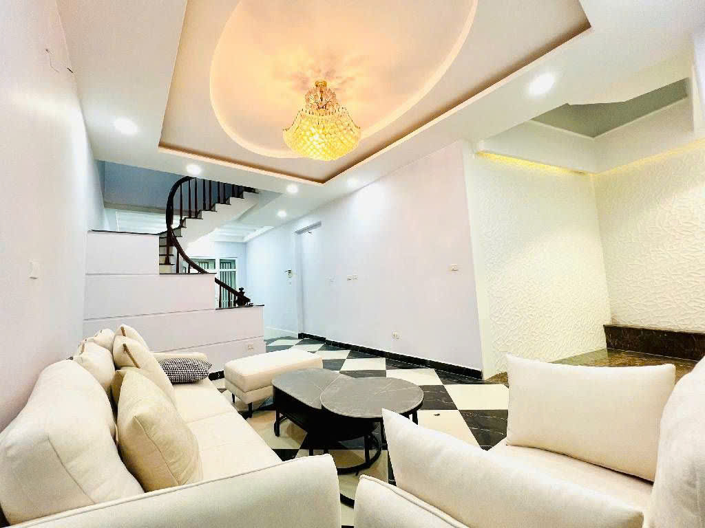  SIÊU PHẨM BA ĐÌNH - VÀI BƯỚC RA LĂNG BÁC - NHỈNH 7 TỶ CÓ NHÀ 5 TẦNG ĐẸP 