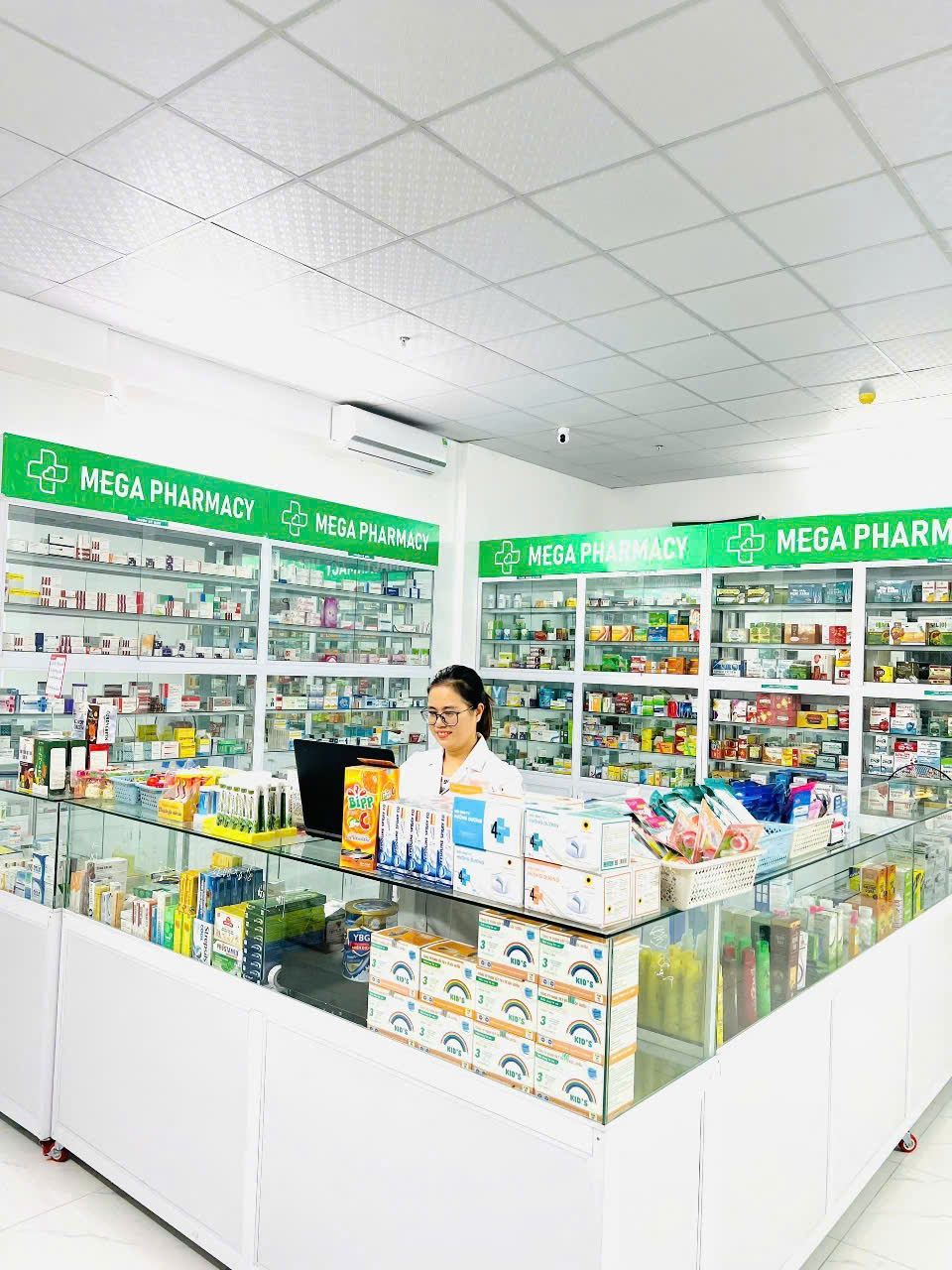  Sang nhượng lại nhà thuốc tại Tòa L4, tầng 1, chung cư Le Grand Jardin, Long Biên 