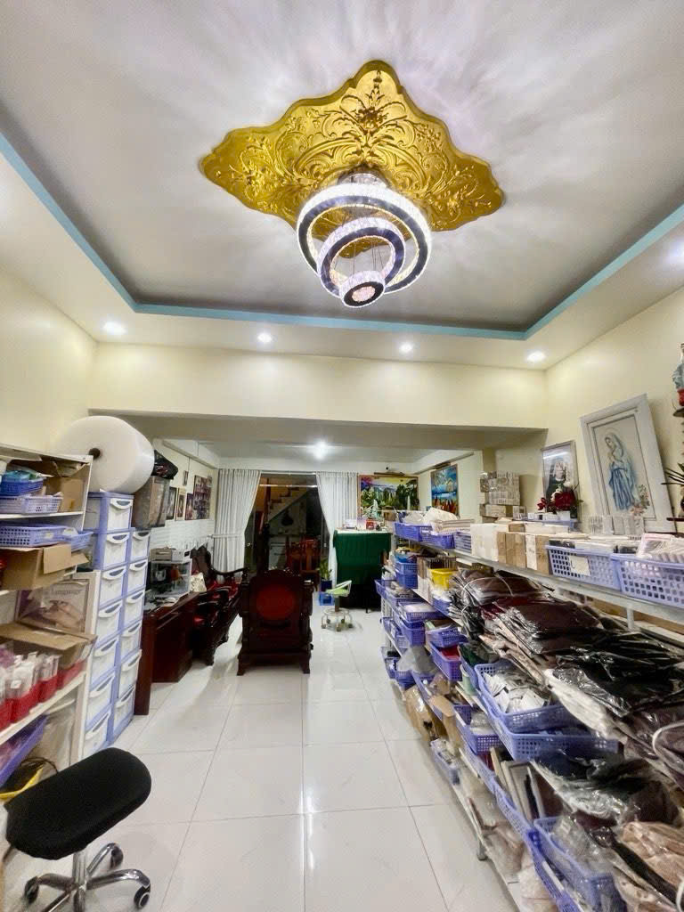  1/ Bình Long, Tân Phú - 70m2 - 4 tầng nở hậu nhẹ tài lộc - HXH - KD - 6.5 tỷ 