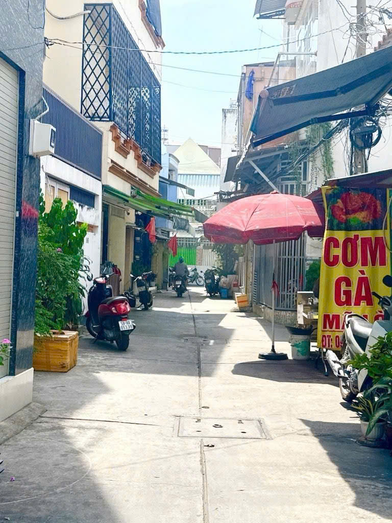  Hẻm Xe Hơi Thông - Hẻm 2/ - 3 Tỷ Nhỉnh - Bình Tân - Nhà Mới - Gần Chợ - Nở Hậu - 27M2 - 2 TẦNG - 2PN 