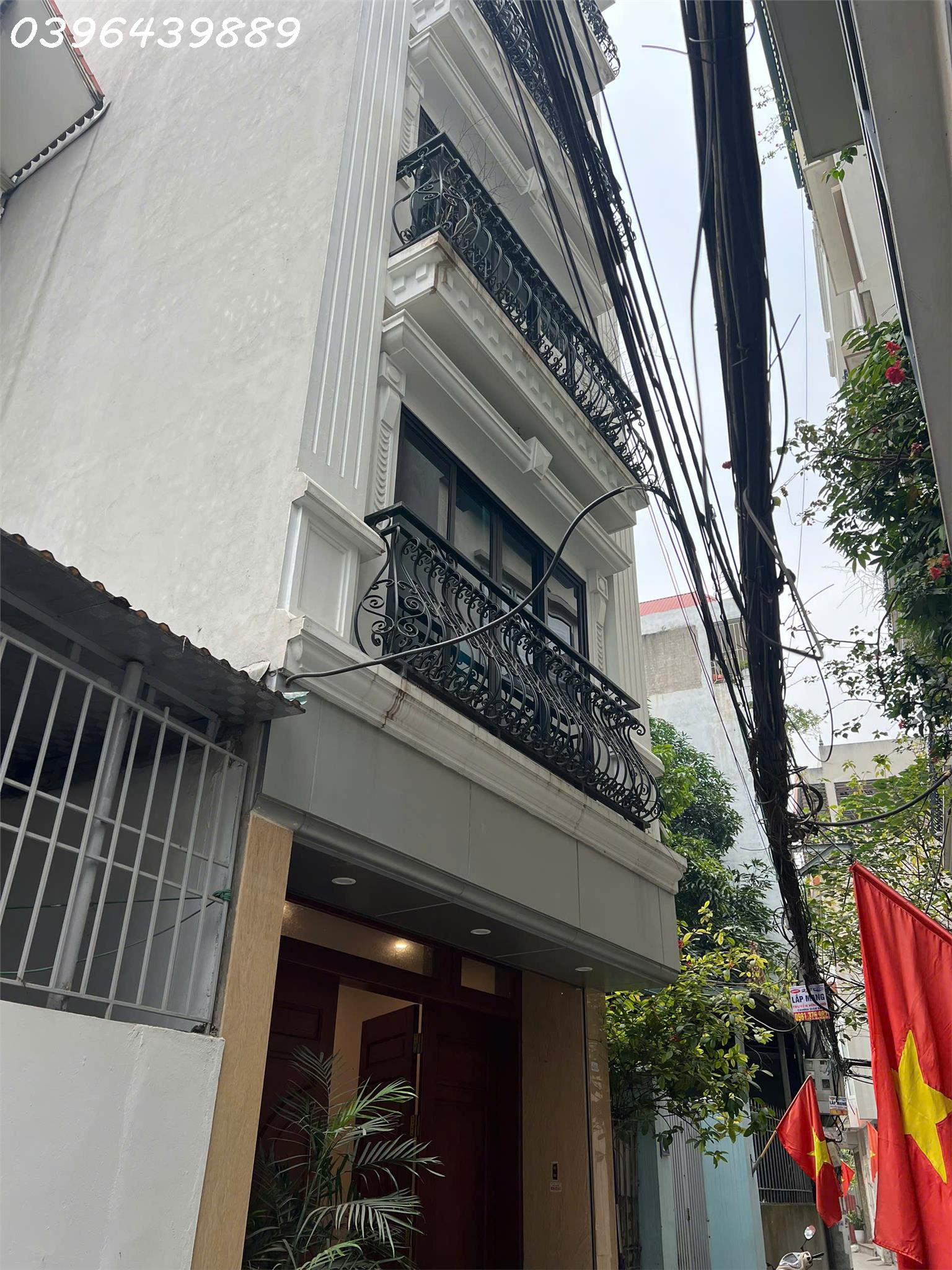  Cho thuê nhà nguyên căn 6 ngủ -FULL ĐỒ-THANG MÁY-3 bước ra hồ Ao Lão- gần Học viện Hậu Cần 
