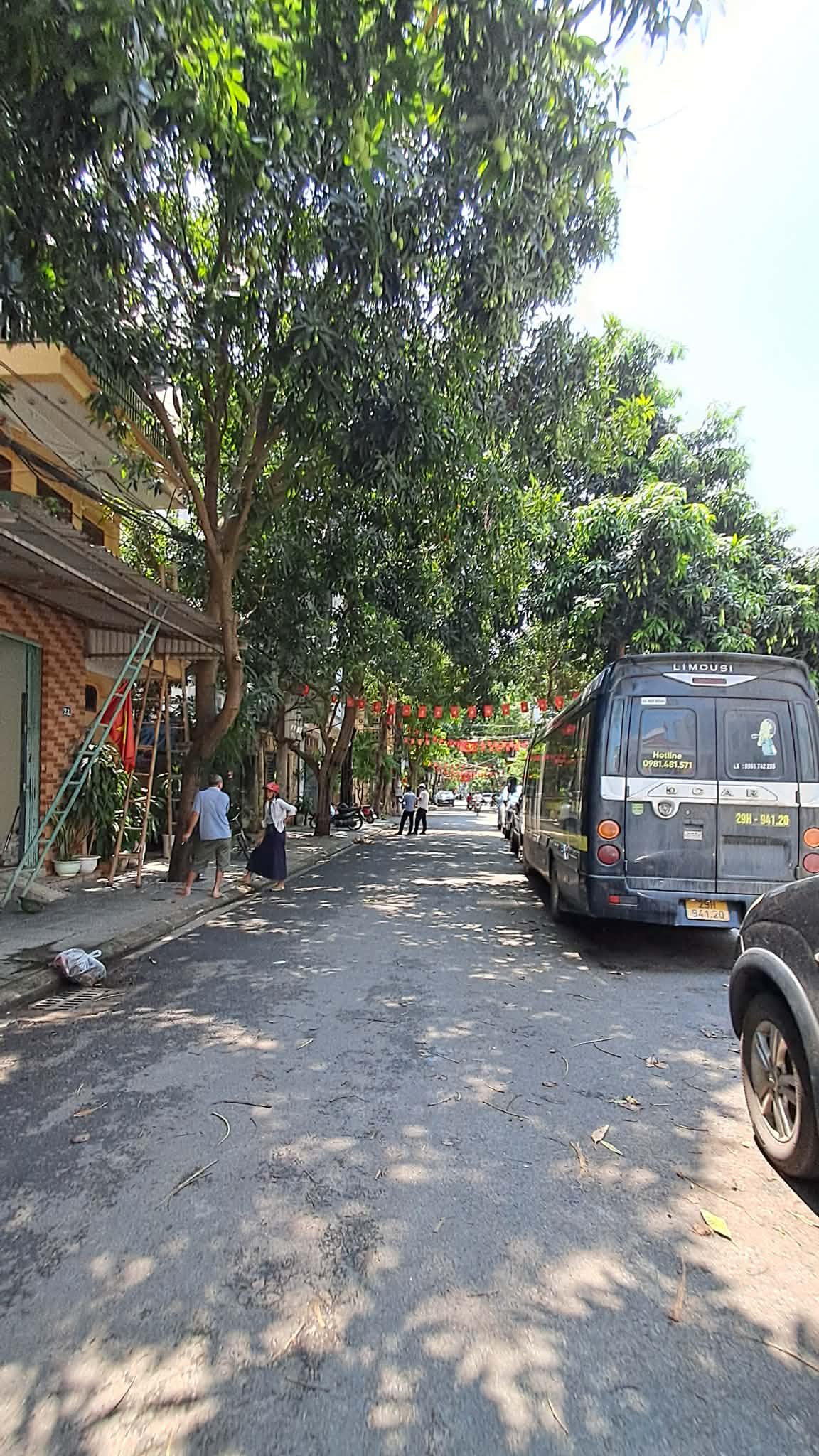  BÁN NHÀ LONG BIÊN 35M2- 6 TẦNG THANG MÁY- GARA OTO- HƠN 10 TỶ 