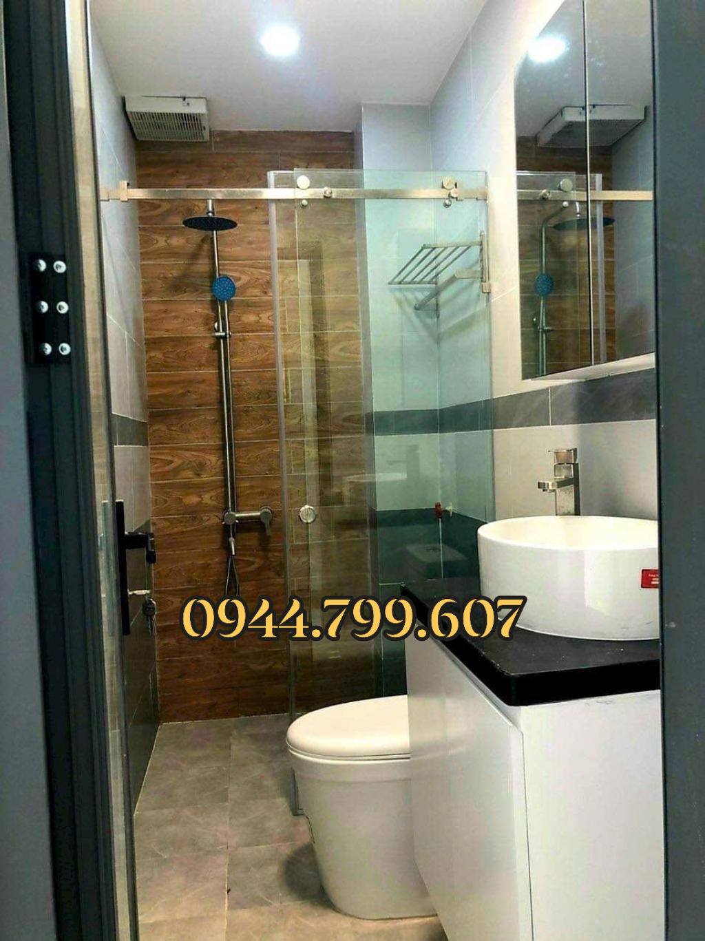  NHÀ ĐẸP VÀO Ở NGAY - XE HƠI ĐỒ CỬA - TRUNG TÂM NHÀ BÈ - GIÁ CHỈ 6TỶ 