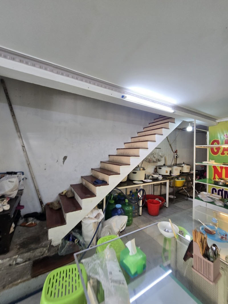  #  MT Trưng Nữ Vương gần Hoàng Diệu, 200m2, ngang 7.8m KD đỉnh 