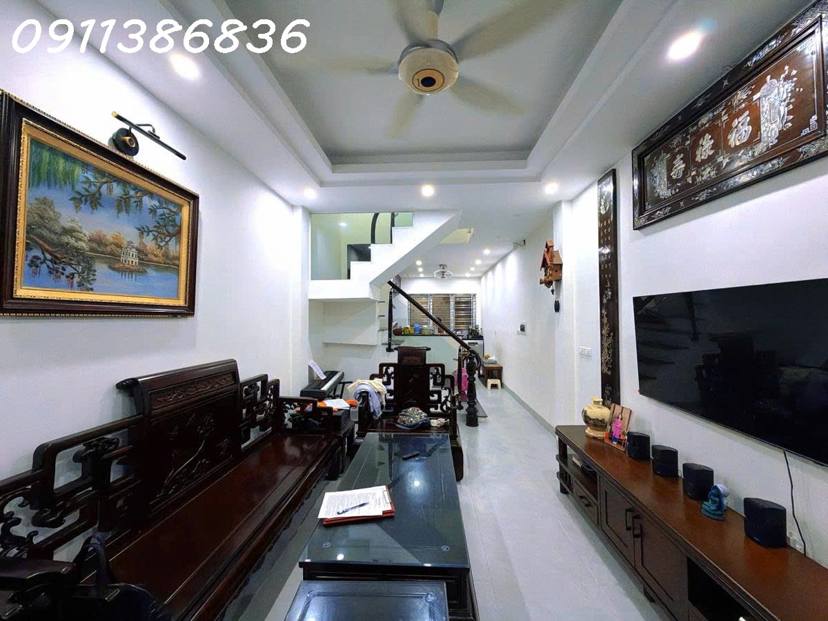  ????Nhà đẹp Xuân Thủy 50m 4T, gần phố, nội thất cực đẹp, nhỉnh 14 tỷ 