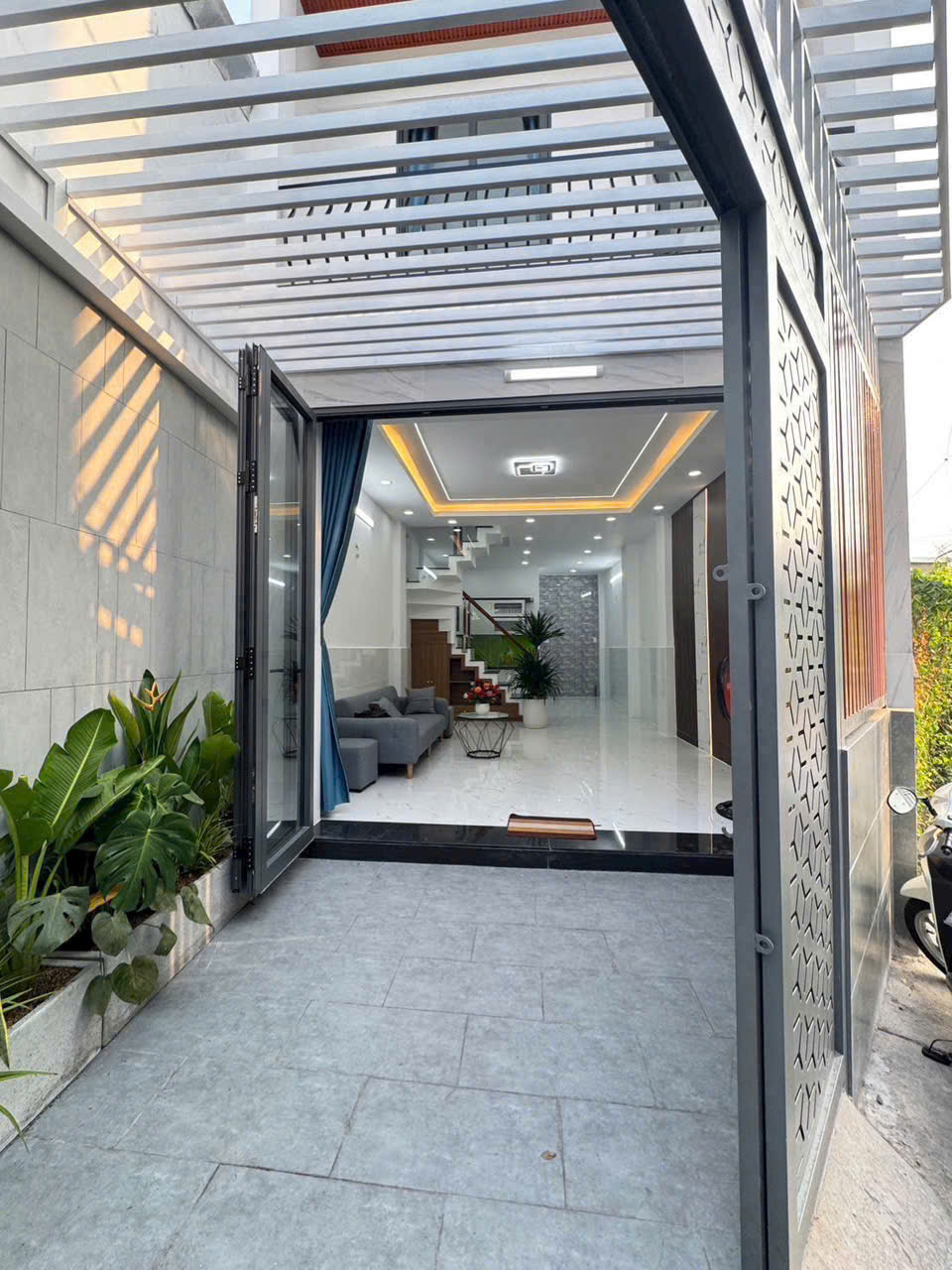  4 tỷ nhỉnh . BÌNH TÂN.Nhà mới xây,gần Chợ Phú Lâm, giáp Q6, Tên Lửa, hẻm thông thoáng- 3 tầng , 40mv (4×10) 