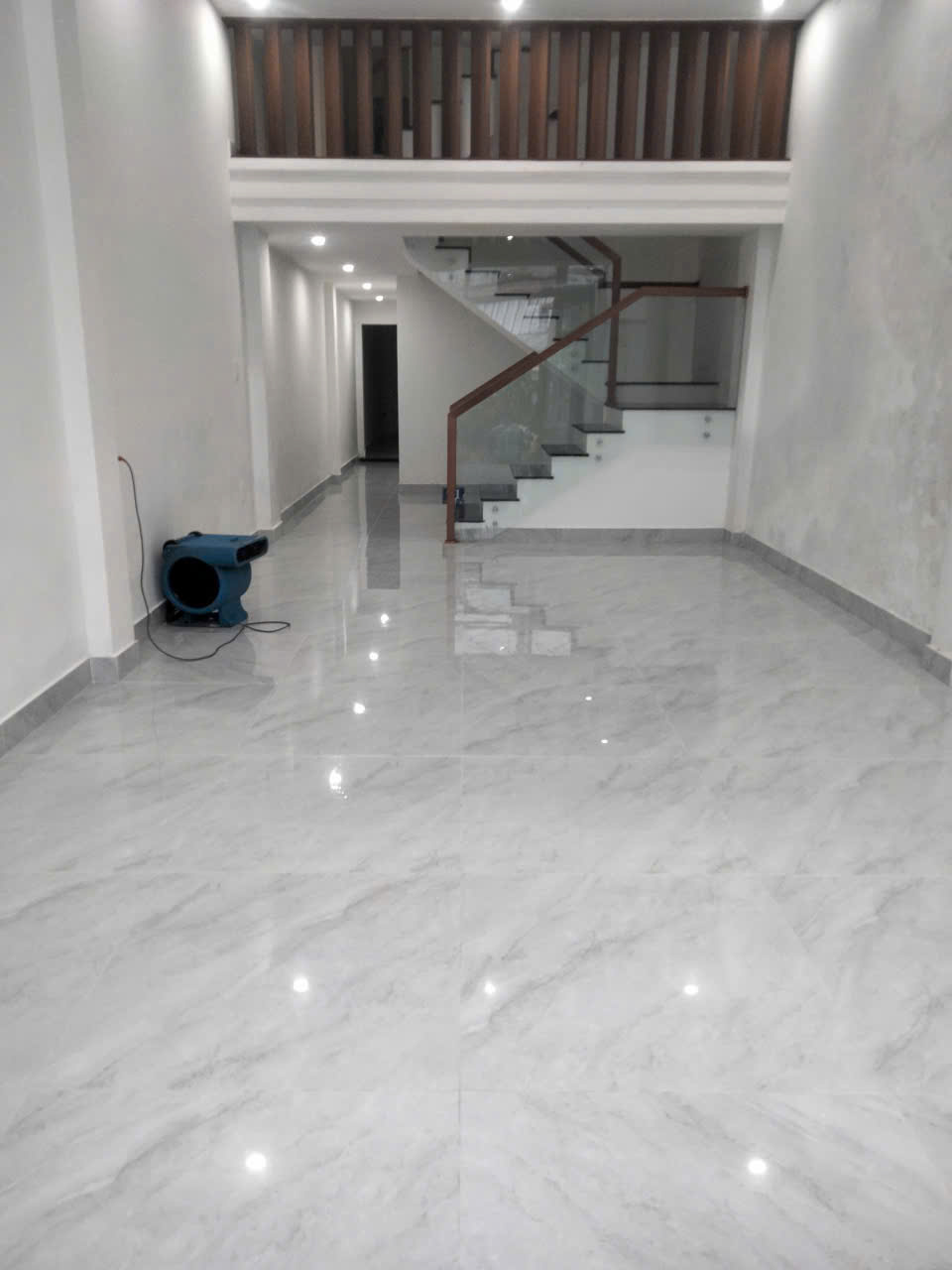  ????????BÁN NHÀ 2 TẦNG GẦN BIỂN ĐƯỜNG GIÁP VĂN CƯƠNG 