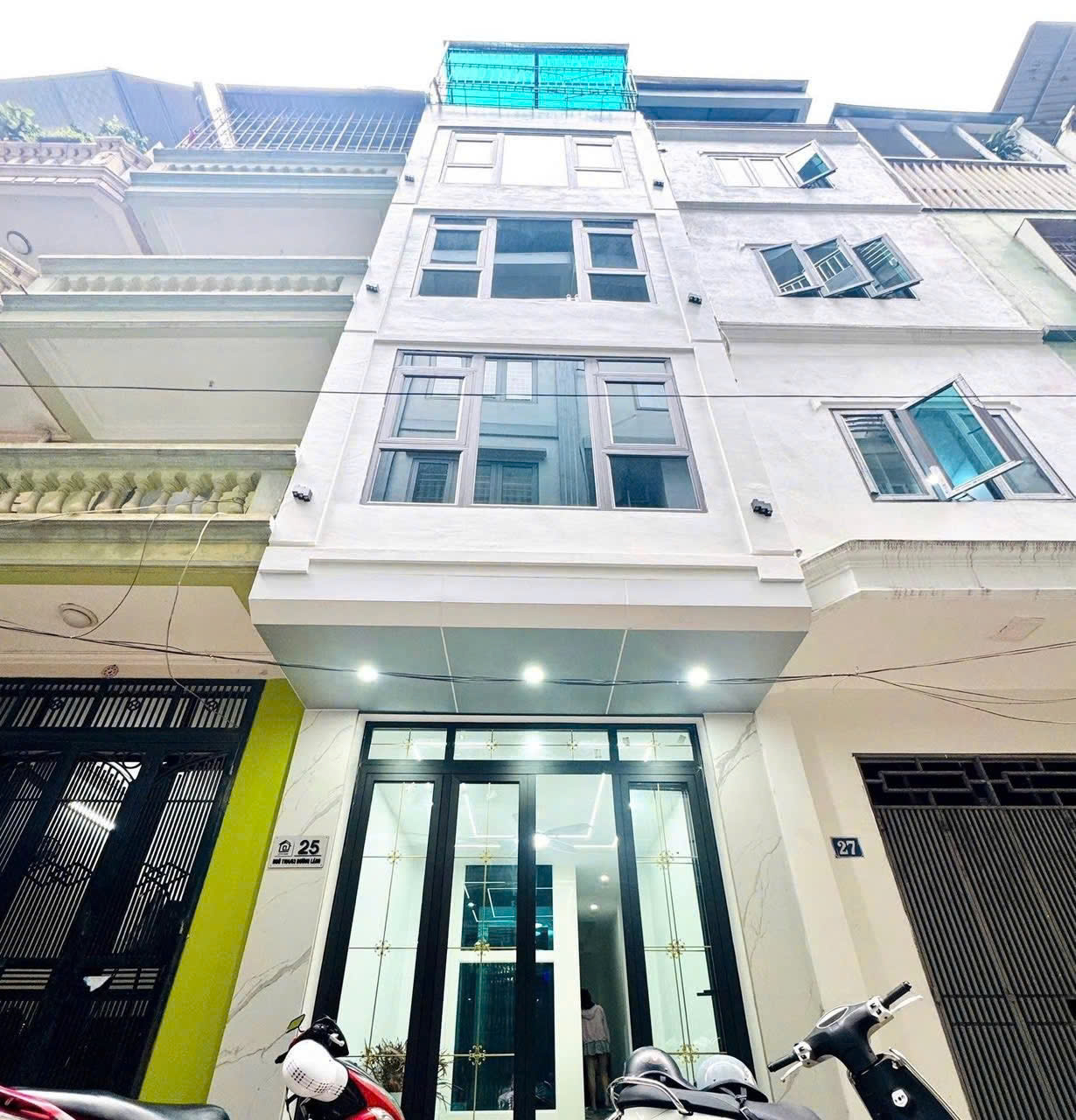  Siêu phẩm phân lô đường Láng - 2 mặt thoáng vĩnh viễn - Thang máy êm ru - Thiết kế hiện đại 