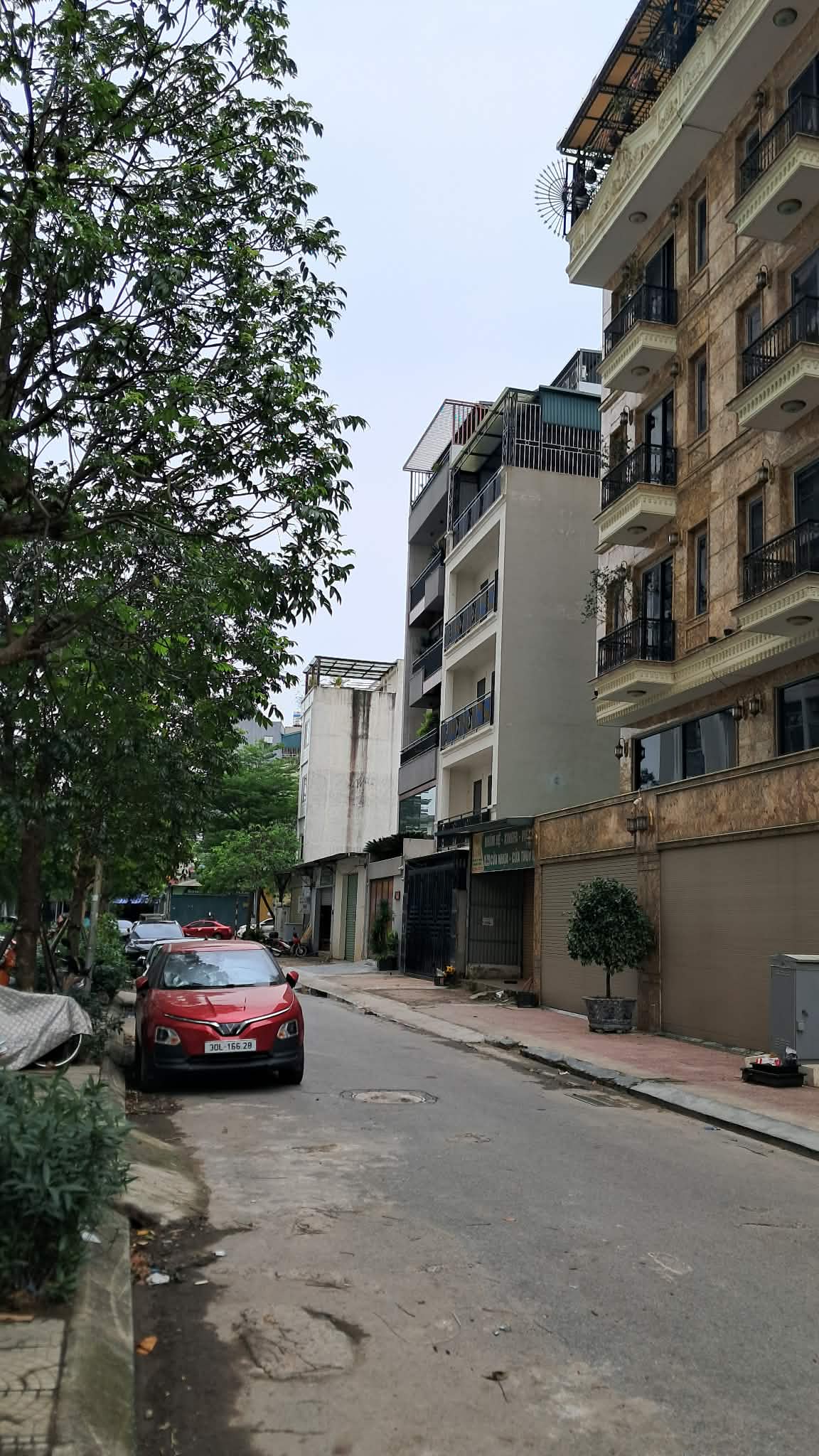  BÁN NHÀ VIỆT HƯNG 85M2- 6 TẦNG THANG MÁY- Ô TÔ TRÁNH- HƠN 17 TỶ 