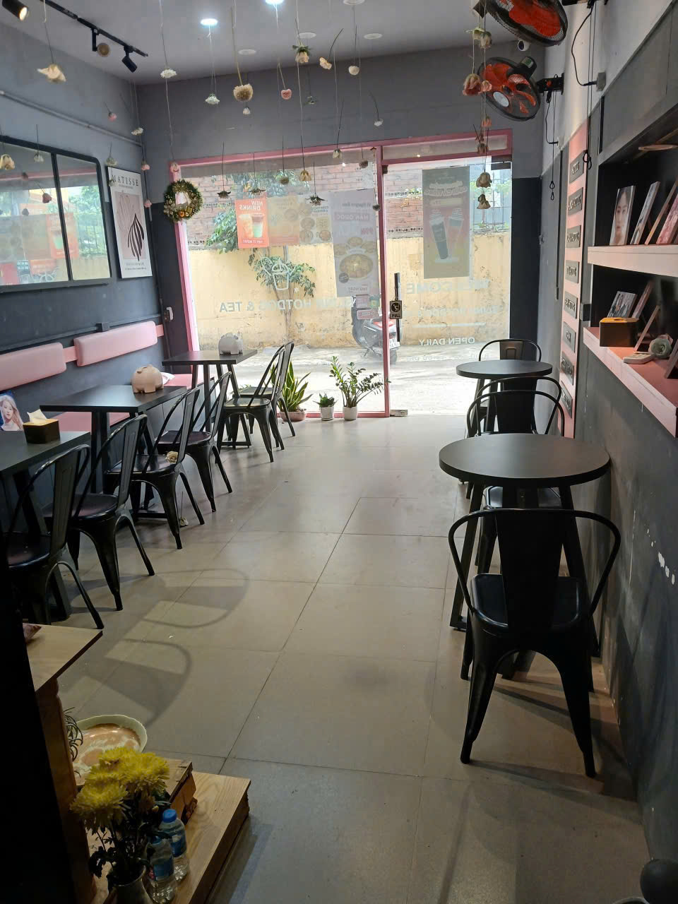  Sang nhượng quán tại Ngõ 133 Xuân Thủy, Cầu Giấy, Hà Nội. 