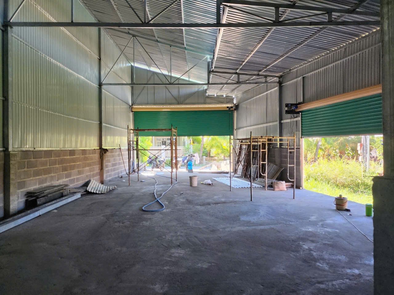 BÁN ĐẤT CÓ SẴN NHÀ XƯỞNG MẶT TIỀN ĐƯỜNG CÂY DUỐI - DIÊN AN
3 tỷ 200 triệu 
