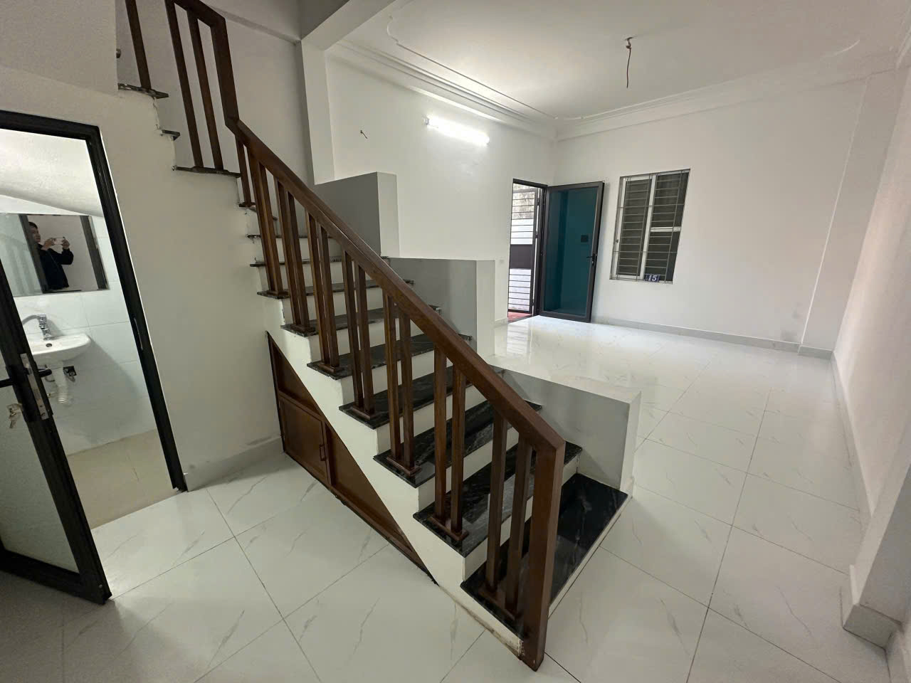  CHỈ HƠN 2TY CÓ NGAY CĂN NHÀ 2 TẦNG SÁT ĐAN PHƯỢNG. 