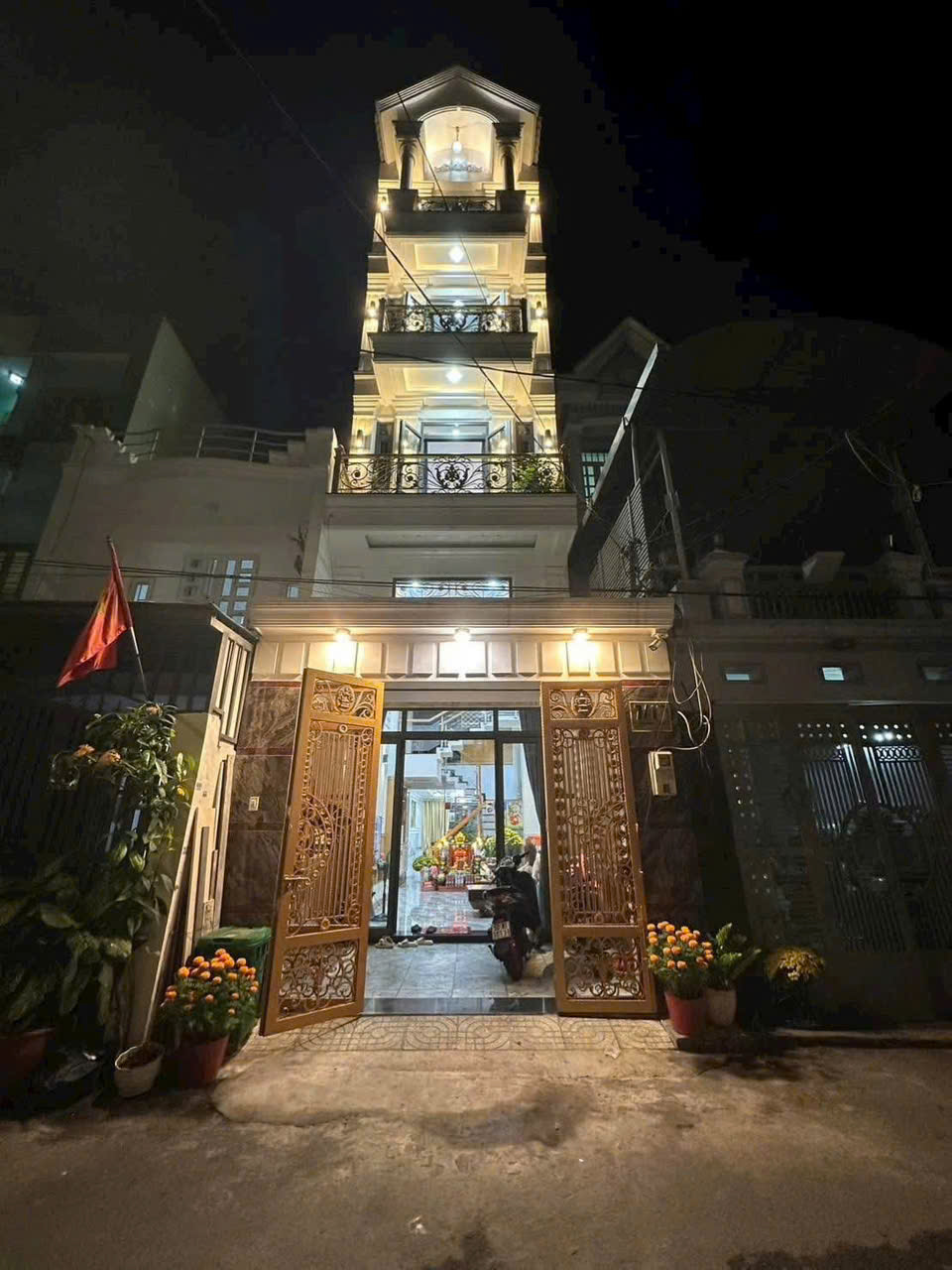  NHÀ ĐẸP FULL NỘI THẤT – XE HƠI VÀO TẬN NƠI – TÂN CHÁNH HIỆP 17 