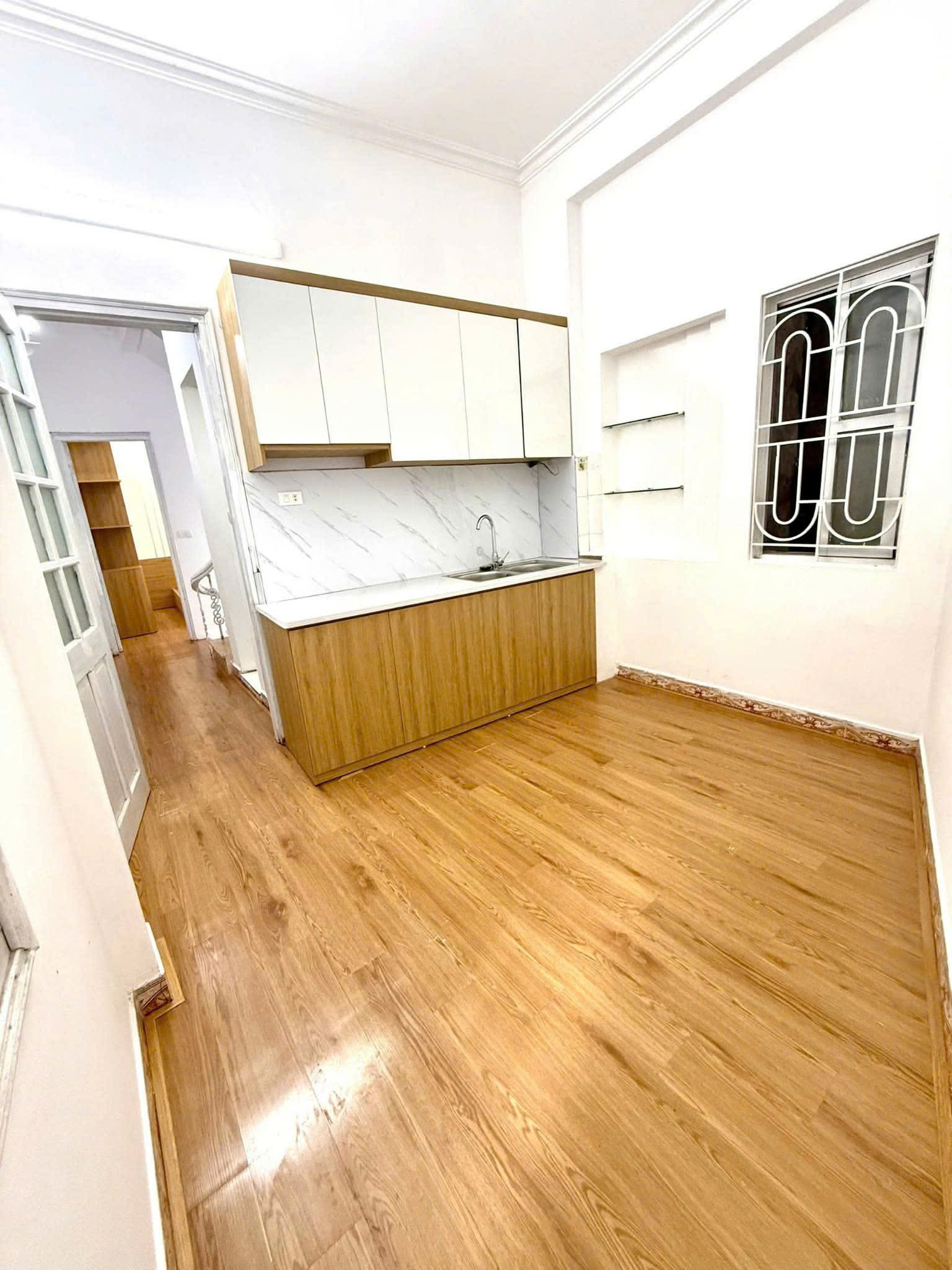  Hàng hiếm Lạc Long Quân - Tây Hồ - HN. 