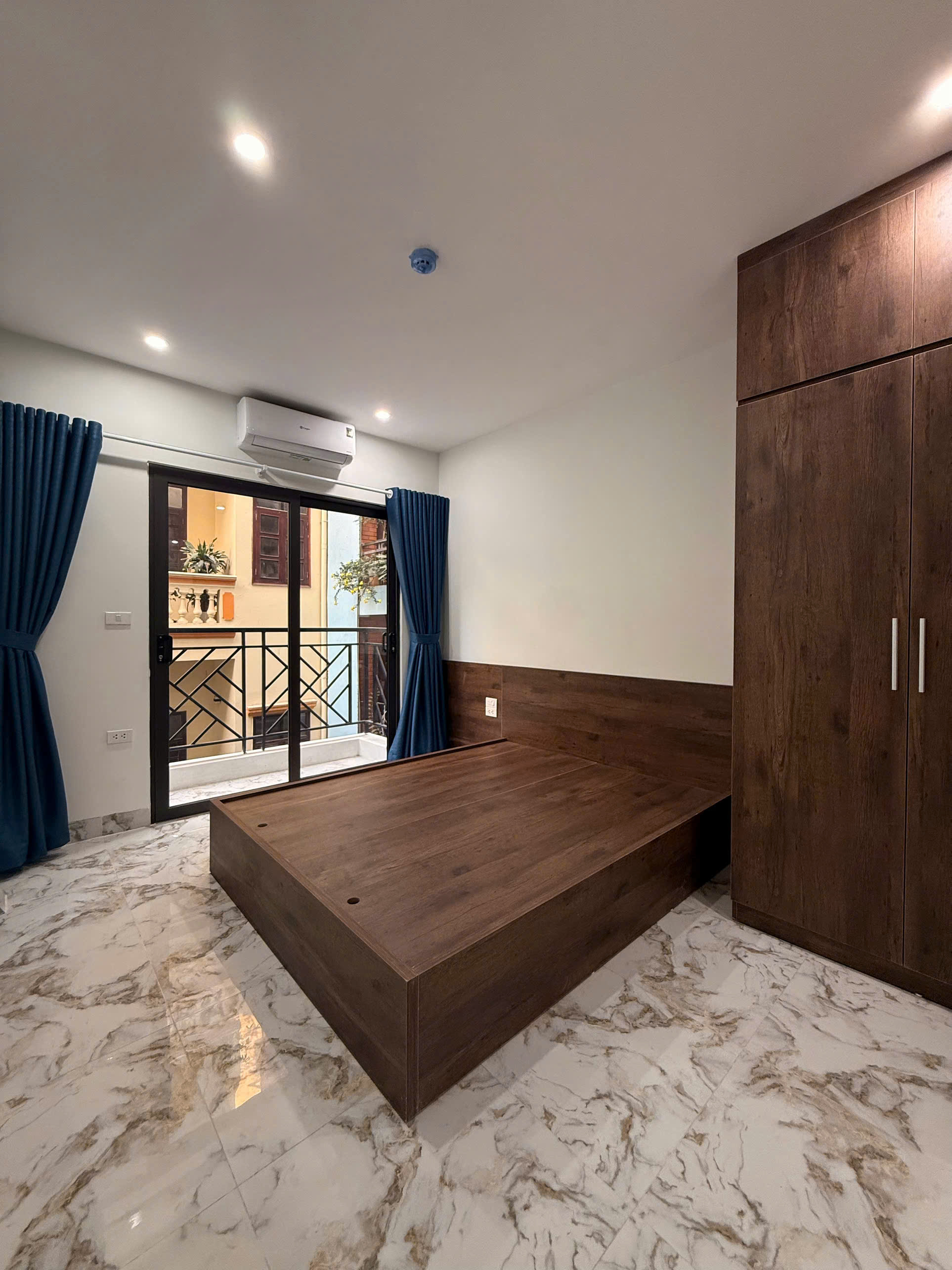 Cho thuê Ccmn cực đẹp 1pk 1pn ban công ngõ 199 Trường Chinh, Ngã Tư Sở 