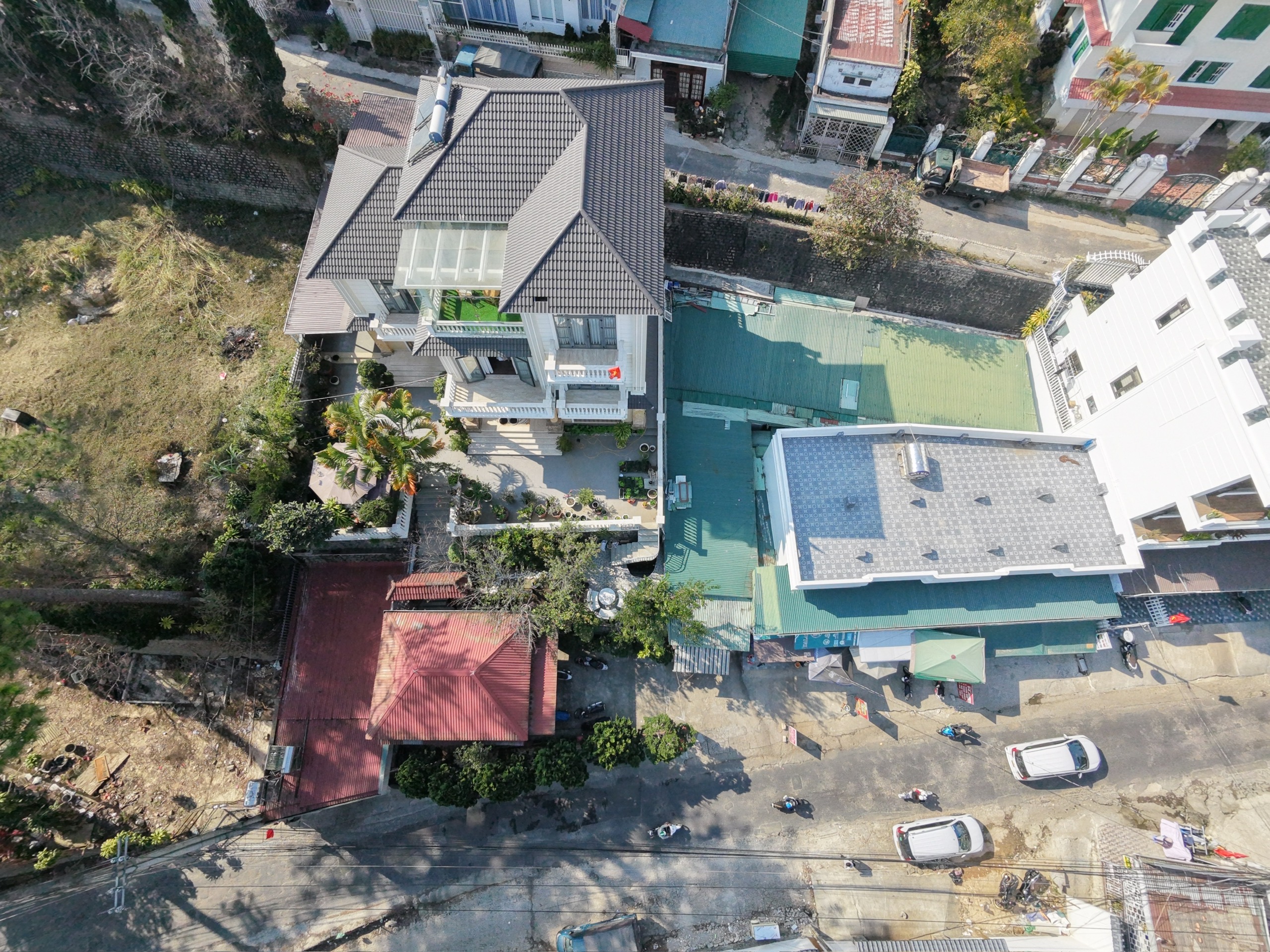  BÁN BIỆT THỰ VIEW ĐỒI HIẾM – 2 MẶT TIỀN HOÀNG HOA THÁM – YÊN THẾ, TRUNG TÂM ĐÀ LẠT 