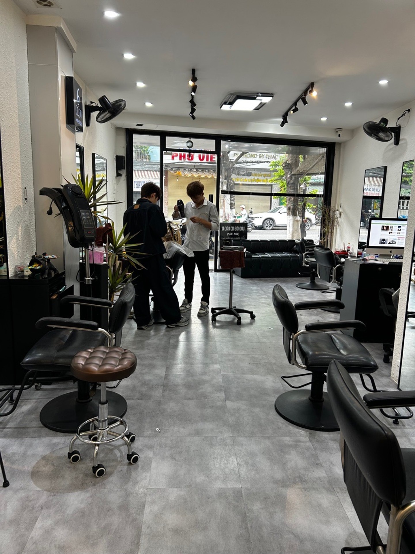  Nhà mặt tiền Đống Đa, 41m², giá 10.5 tỷ, đang cho thuê 17 triệu/tháng 