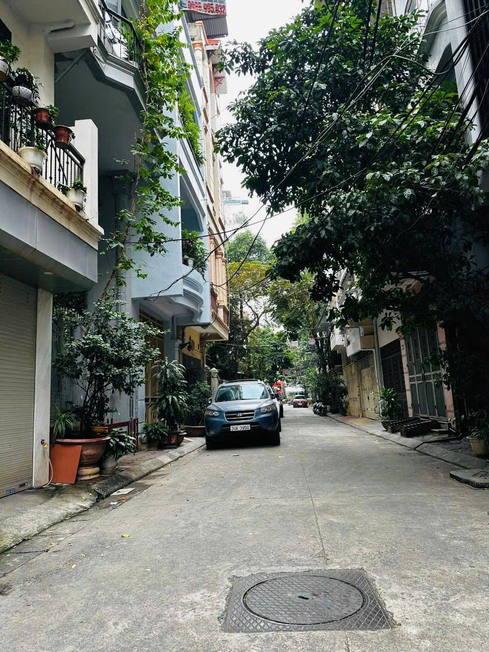  BÁN NHÀ VĂN CAO LIỄU GIAI, Ô TÔ VÀO NHÀ, 6 TẦNG THANG MÁY, 54M, CHỈ 20 TỶ 