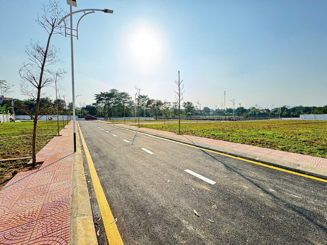  CẮT LỖ SÂU – 92,8m² LA GIÁN, SÁT NGÃ 4 LỤC QUÂN – KHÔNG MUA LÀ TIẾC 