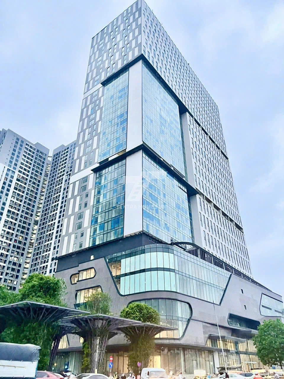  CHÍNH CHỦ CHO THUÊ VĂN PHÒNG HẠNG A – ROX TOWER, GOLDMARK CITY  VIEW ĐẸP – DIỆN TÍCH LINH HOẠT – GIÁ TỐT 