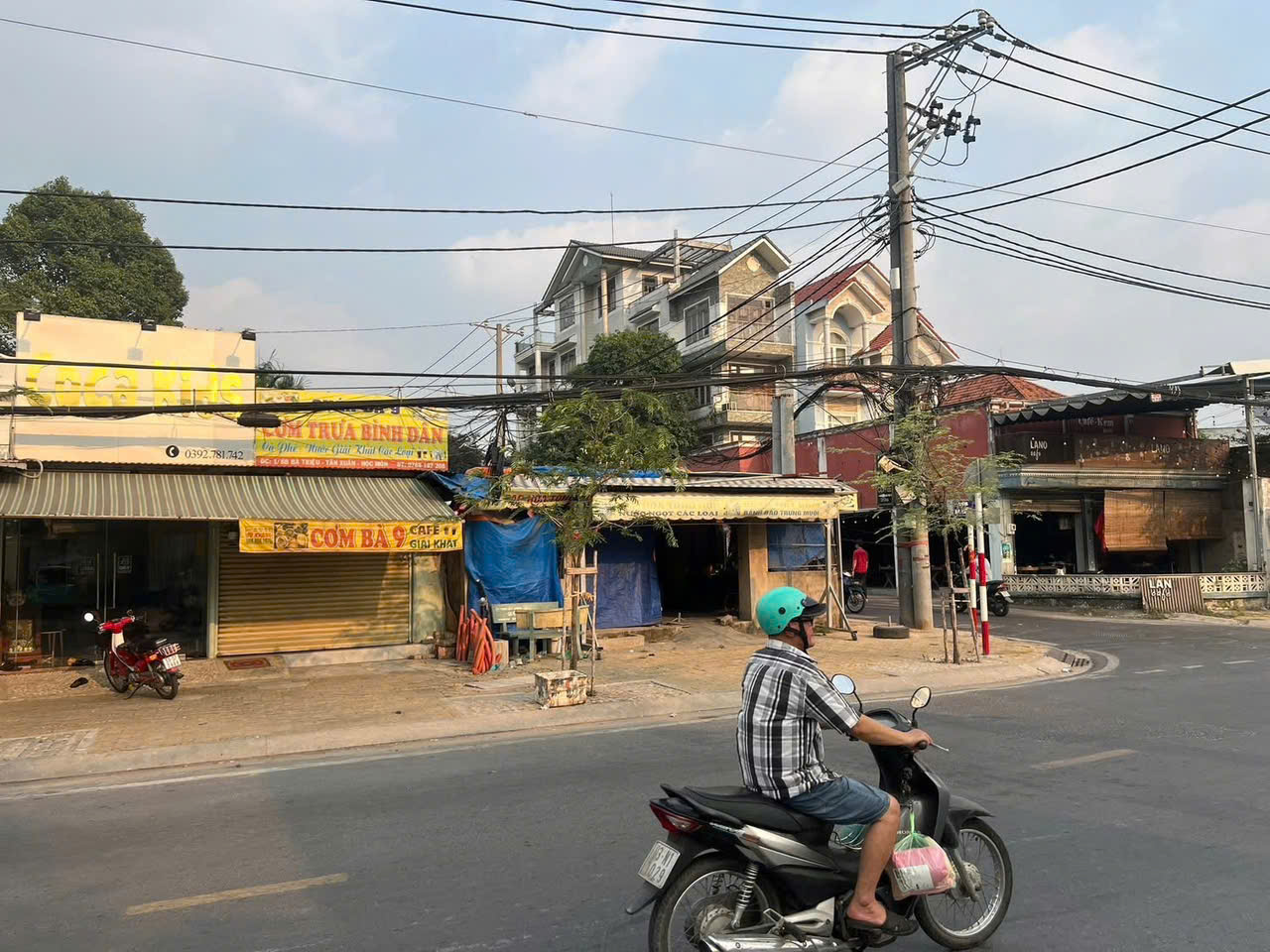  MẶT TIỀN BÀ TRIỆU – ĐỐI DIỆN BỆNH VIỆN – NGANG KHỦNG 6.45M – KD ĐỈNH CAO 