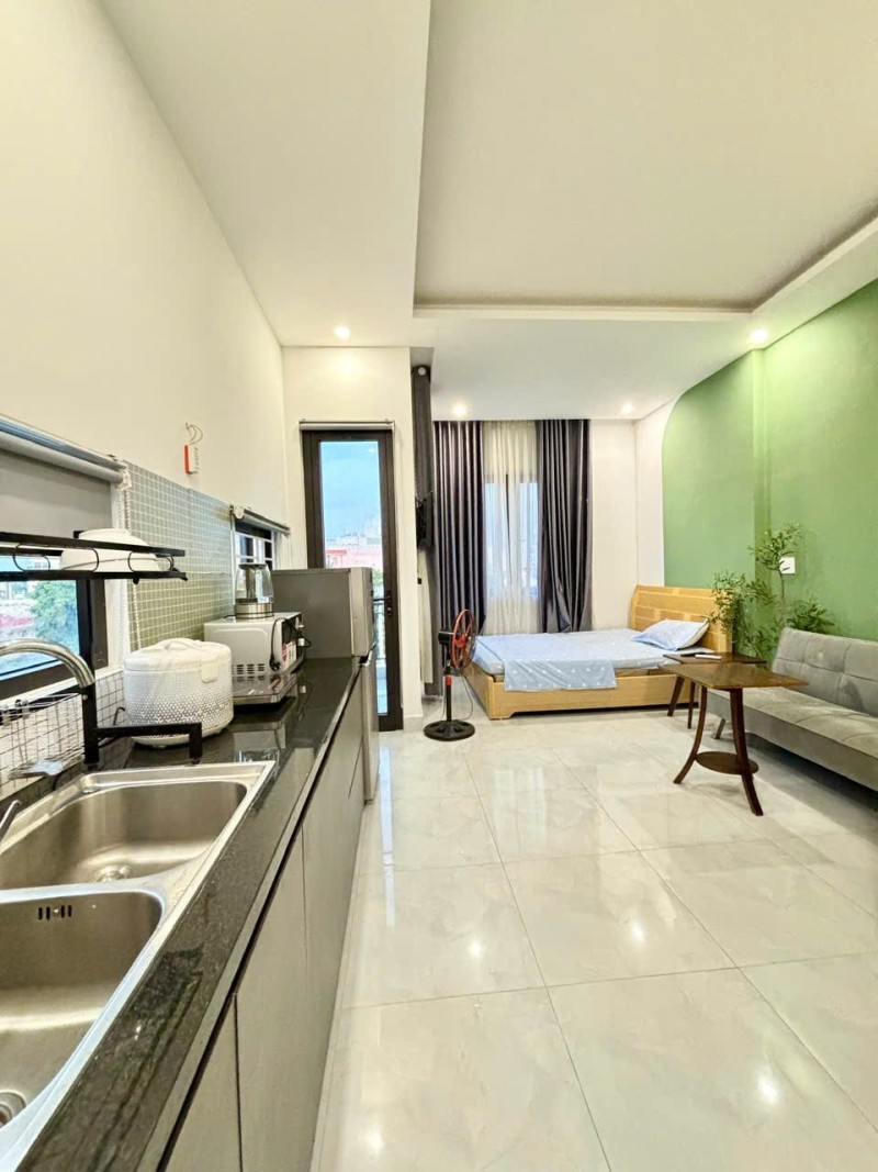  Tòa căn hộ mặt tiền Hồ Xuân Hương 140m2 giá 35.5 tỷ dòng tiền 70tr/tháng 