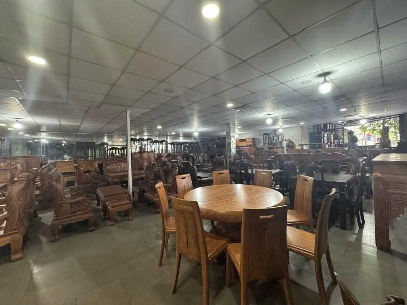  Bán nhà Mặt tiền Hà Huy Giáp - gần Quốc lộ 1A, 12x37m, Cấp 4 - tiện xây, chỉ 19 tỷ  (TL) 