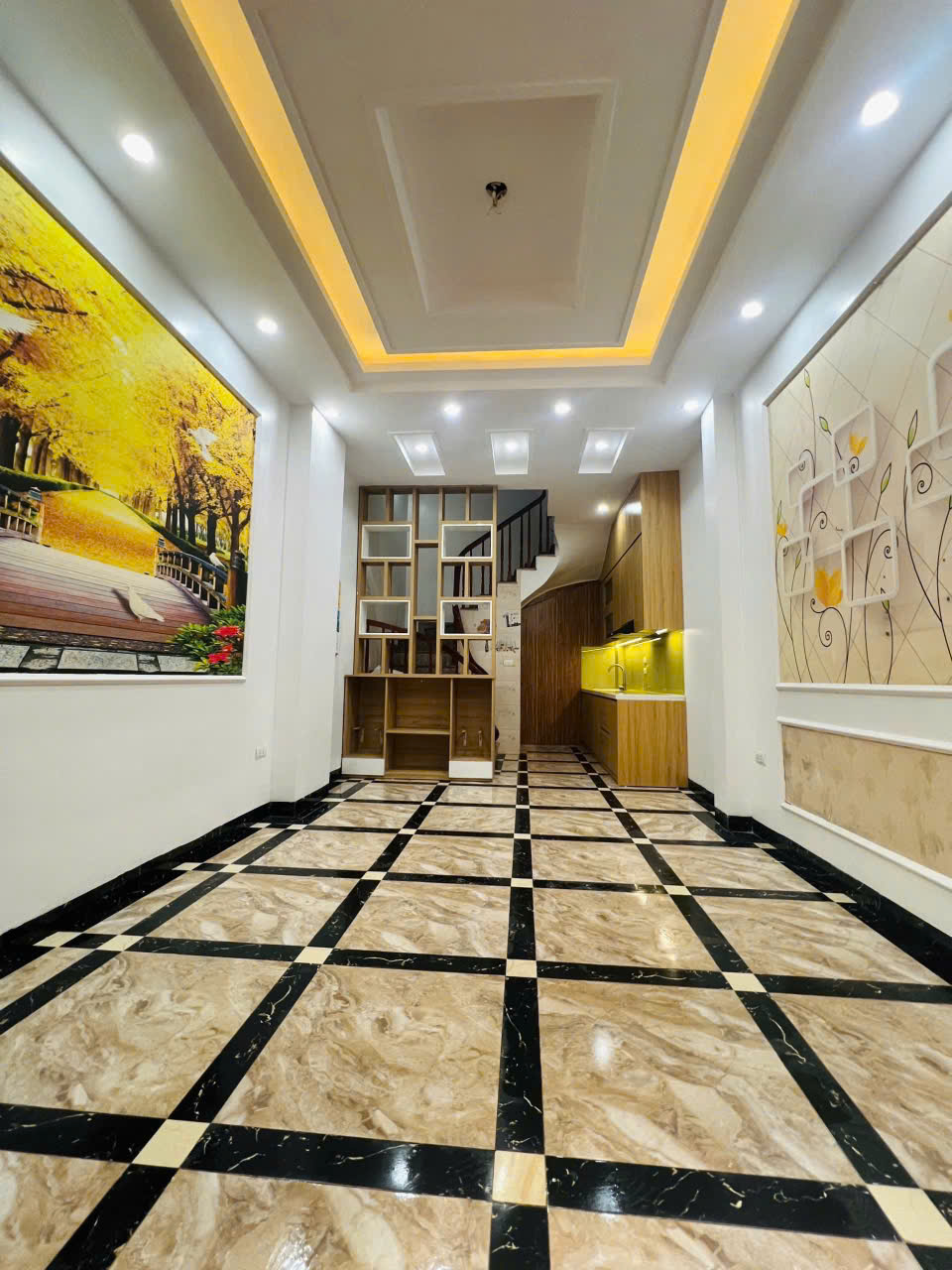  HIẾM – BÁN NHÀ ĐẸP ĐÀM QUANG TRUNG – PHỐ TRẠM, LONG BIÊN – GẦN AEON MALL 200M – 5 TẦNG, 3PN, CÓ SÂN RIÊNG 