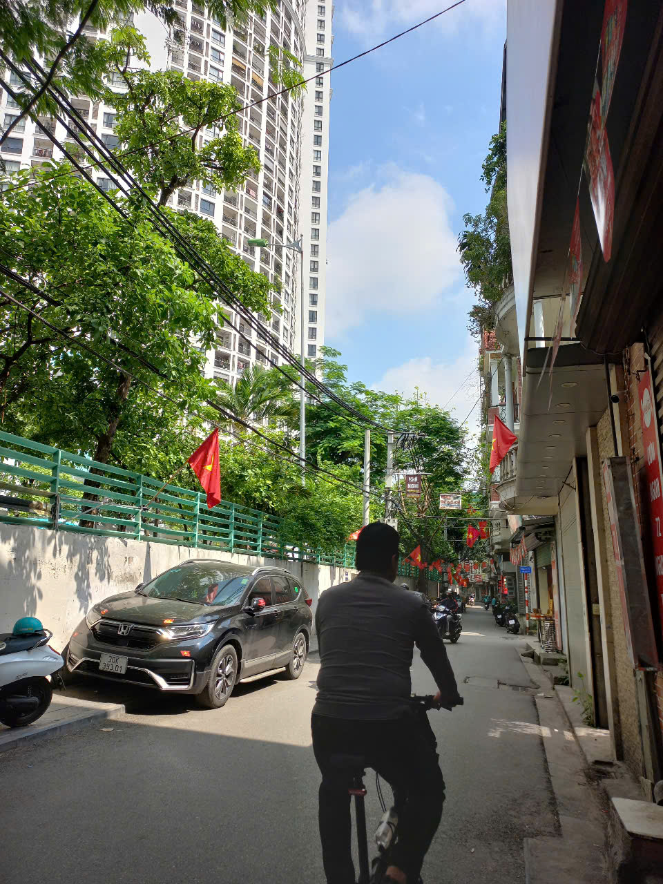  CẦN BÁN NHÀ THANH XUÂN, 6 TẦNG THANG MÁY, GẦN OTO TRÁNH, VIEW ROYAL CITY, NHỈNH 14 TỶ 