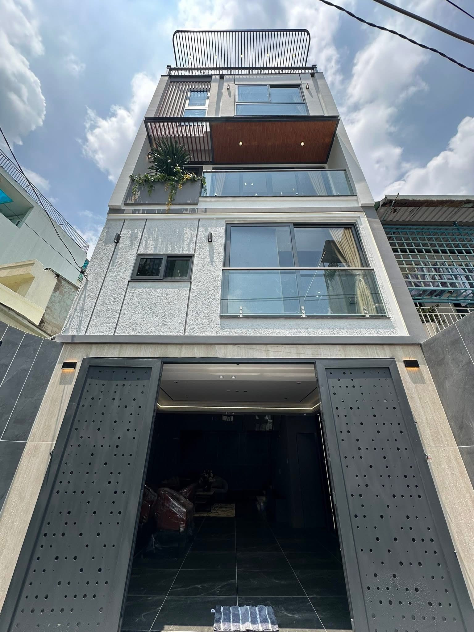  ????Nhà 3 Tầng HXH Pastuer - Ngang 5.5m - Chỉ 9 Tỷ - timnhapho.vn 