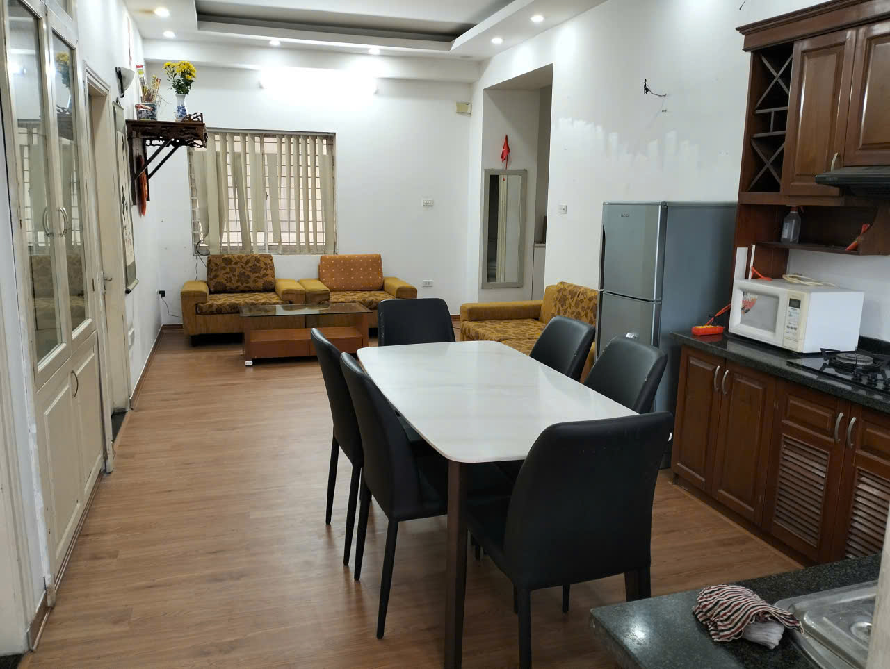  CHO THUÊ CĂN HỘ 503 NHÀ E3A, SỐ 7 VŨ PHẠM HÀM, YÊN HOÀ CG, HN LH CHÍNH CHỦ 0985.951919 