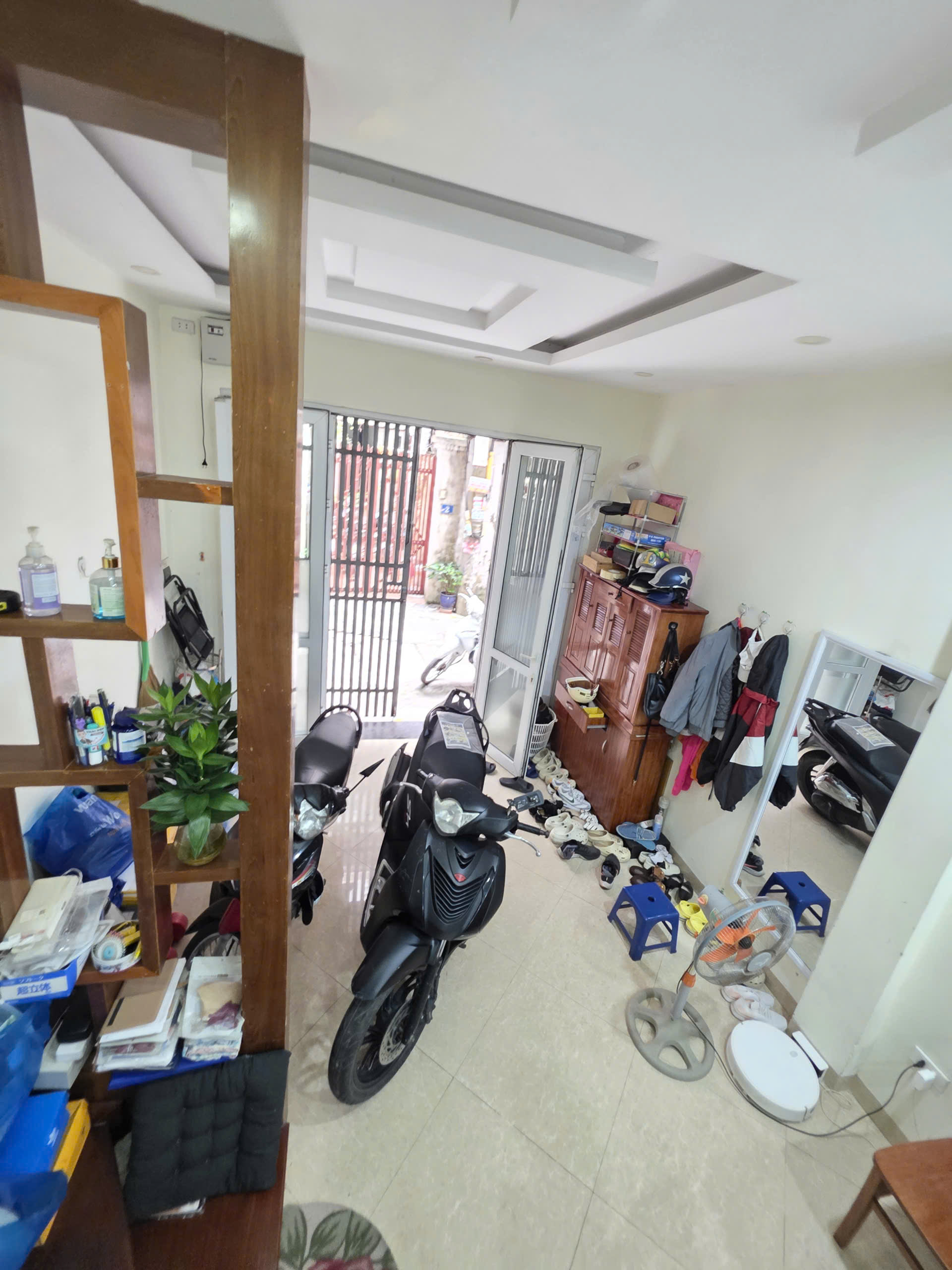  ???? Bán nhà phố Nguyễn Khánh Toàn 40m2 5 tầng ô tô đỗ cửa giá 12,2 tỷ  ???? 