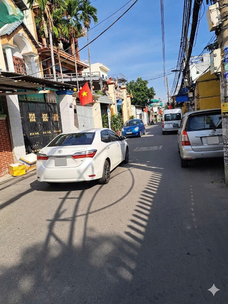 Nhà mặt tiền Đường nhựa xe tải 160mv Nhà có Dòng tiền _thích hợp xây mới vừa ở vừa cho thuê 