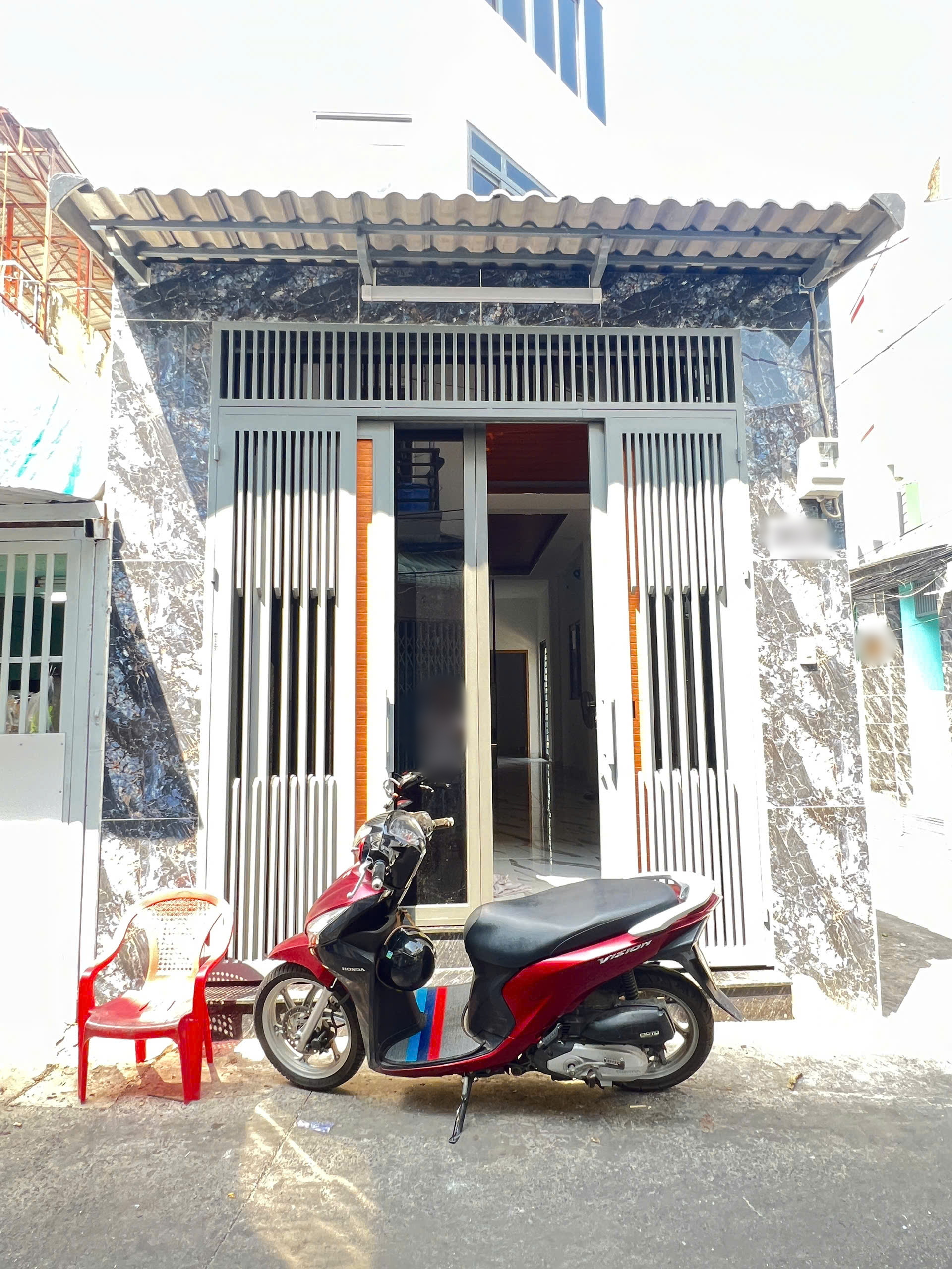  Nhà góc mới 4 tầng ngay chợ Rạch Ông hẻm 198 đường Dương Bá Trạc P2Q8. Giá: 7.6 tỷ 
