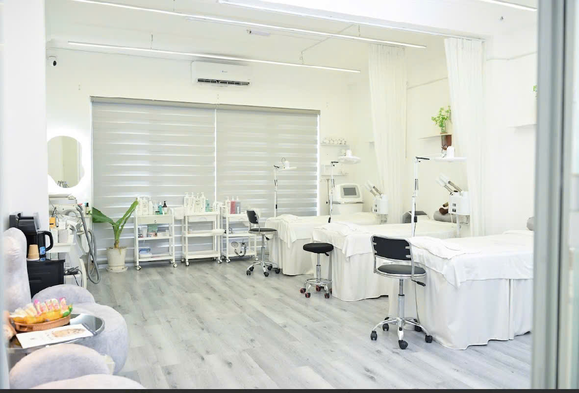 VISTEB hiện có 1 tầng lầu 3 cần share lại cho đối tác phù hợp trong lĩnh vực làm đẹp - chăm sóc da - thẩm mỹ , studio ... 