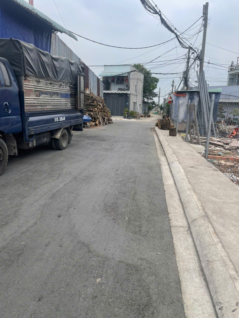  Bán đất giá tốt nhất thị trường 5x23m giá 3,75 tỷ Đường nhựa 6m gần Lê Văn Khương 
