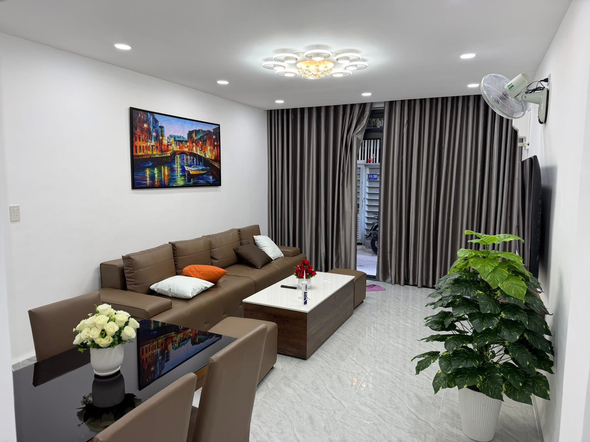  BÁN CĂN SIÊU PHẨM NHÀ ĐẸP TTTP HẺM HẢI ĐỨC - NHA TRANG 
