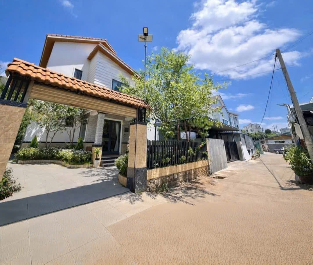  Cho thuê Villa Sân Vườn Vạn Thành, Phường 5, Đà Lạt 18 triệu/tháng 