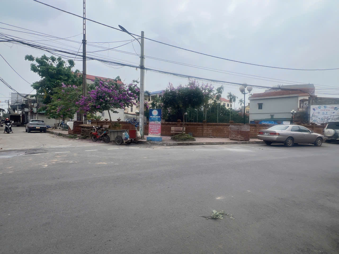  BÁN ĐẤT ĐAN PHƯỢNG, 46M TẶNG NHÀ C4 Ở NGAY, OTO CÁCH 50M, GẦN CHỢ, HỒ ĐIỀU HÒA, GIÁ CHỈ 2.X TỶ 