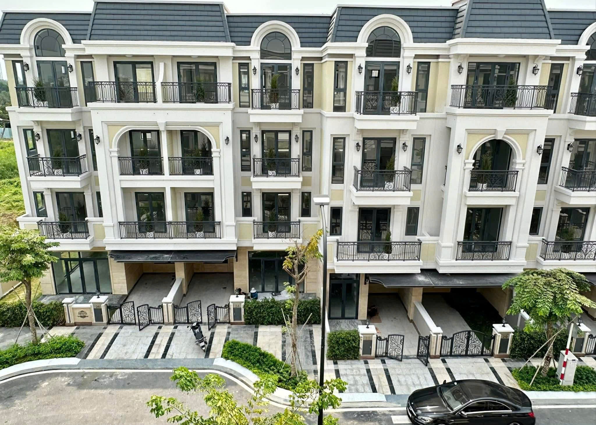  BIỆT THỰ ĐẸP – GIÁ TỐT – CHÍNH CHỦ CẦN BÁN CĂN BIỆT THỰ Tại Phường Phú Hữu, Quận 9, TP. HCM 
