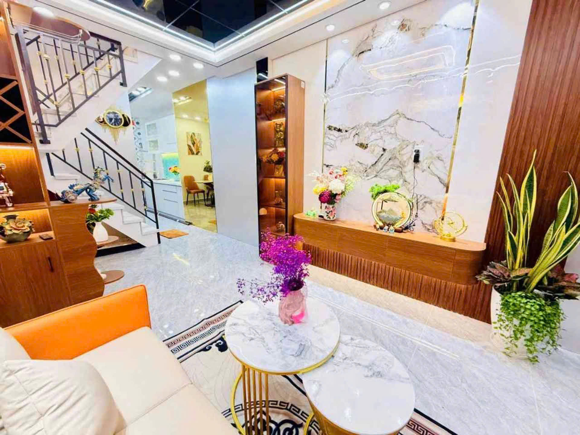  BÁN NHÀ HIẾM ĐƯỜNG 9 THỦ ĐỨC - SÁT UBND - NỞ HẬU - NHỈNH 4 TỶ 