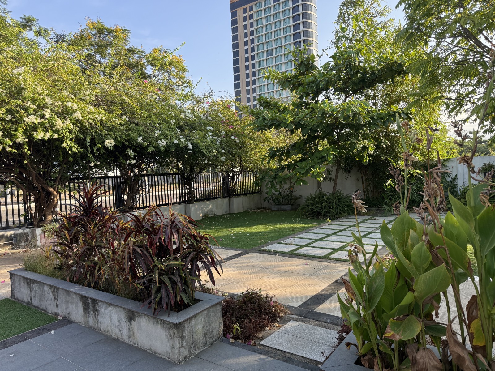  SIÊU PHẨM MT Lê Đức Thọ 1290m2 Đối Diện Alan Sea Hotel Giá Chỉ 53 Triệu/m2 