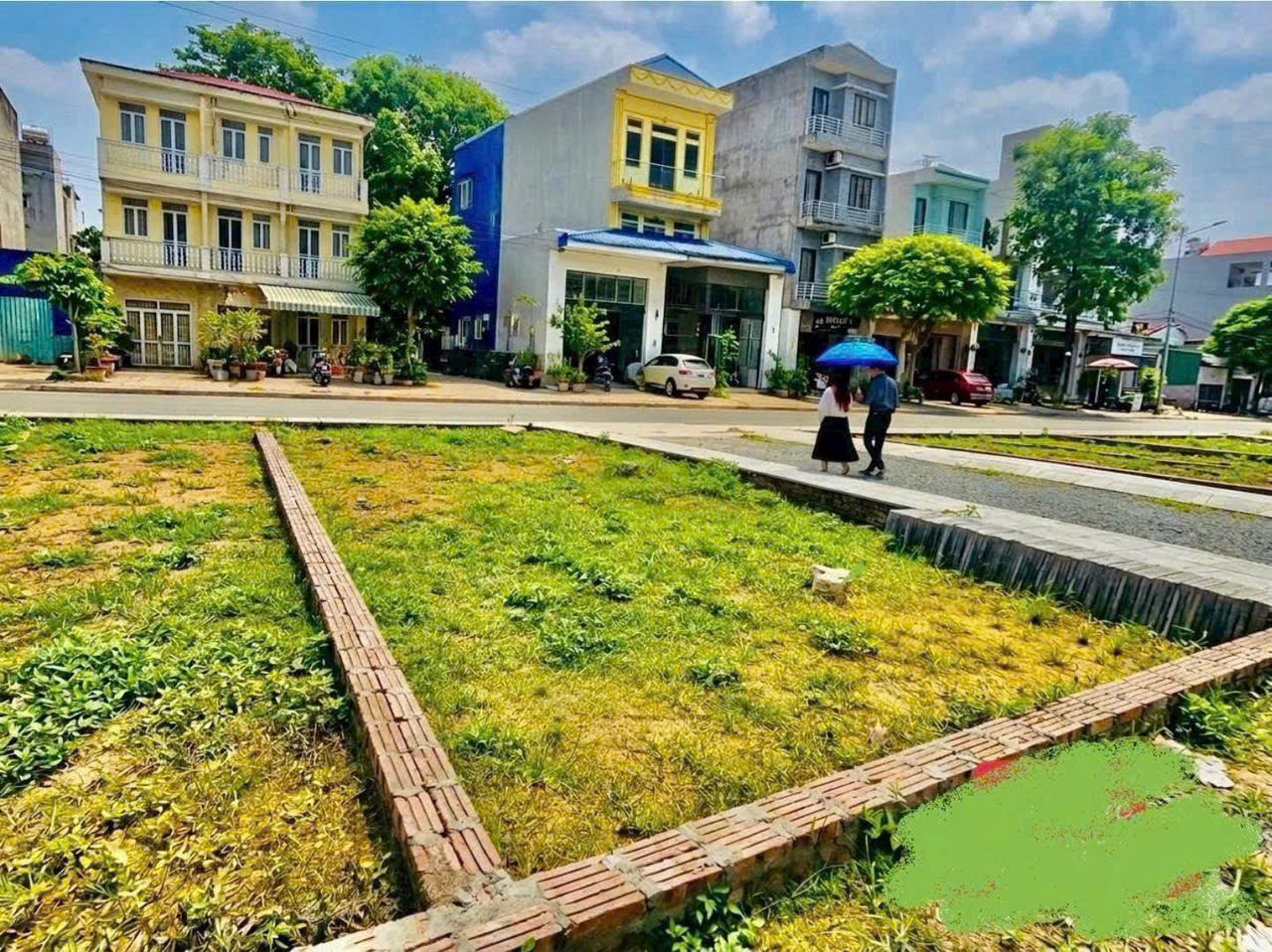  CHỈ HƠN 1 TỶ SỞ  HƯU LÔ ĐẤT GIAP THỊ TRẤN XUÂN MAI 