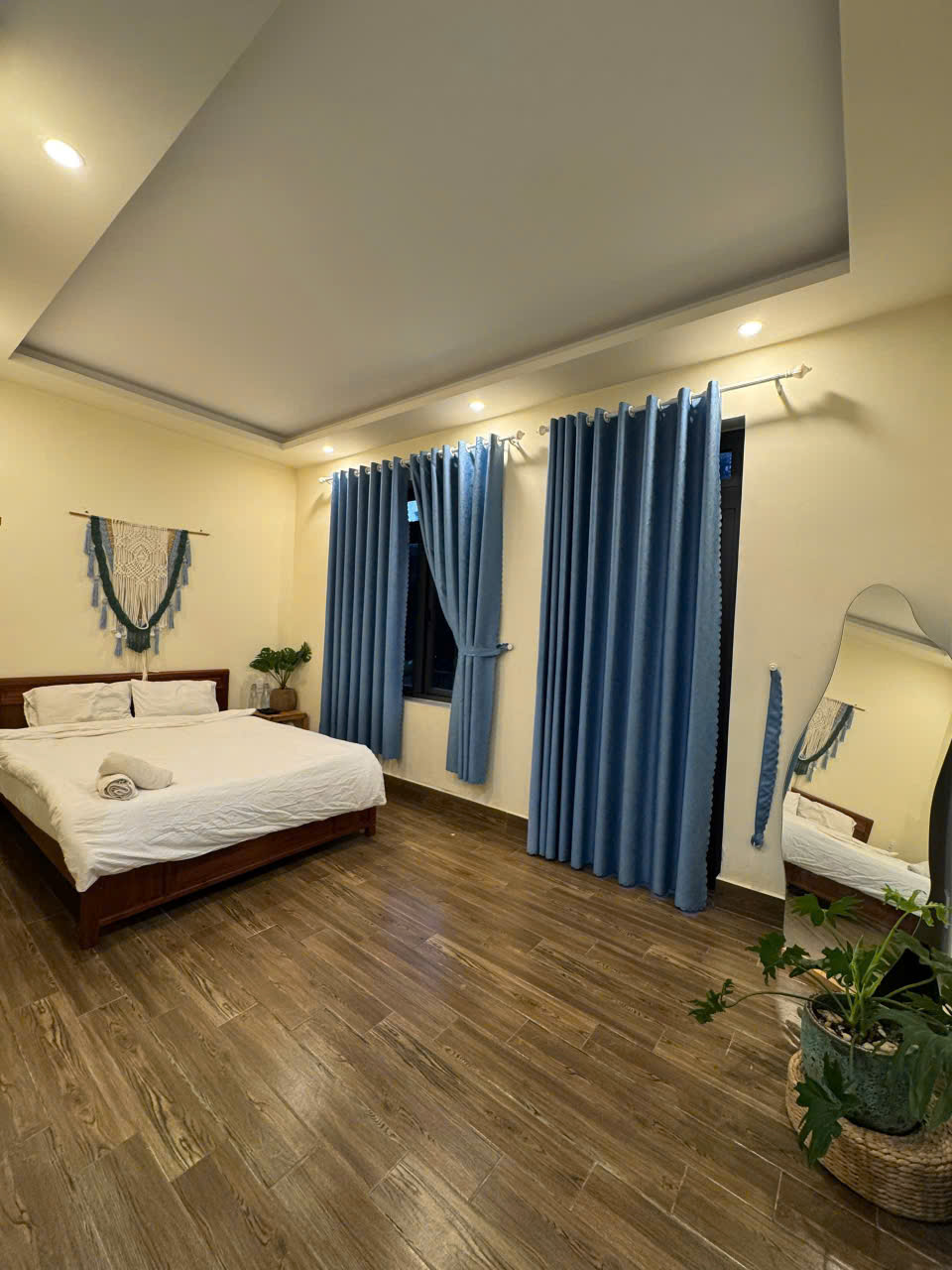  Cho thuê Villa 14 phòng Đường Lê Thị Riêng  phường 7 Đà Lạt giá 30 triệu 
