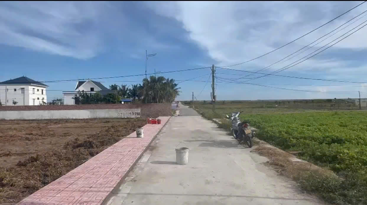  Chủ nhà trực tiếp bán 2 lô đất liền nhau,Sổ đỏ chính chủ tại Giao Thủy,Quất Lâm 