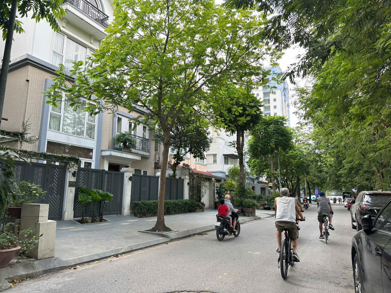  CỰC HIẾM: X2A YÊN SỞ -NHÀ 5 TẦNG VIEW CÔNG VIÊN - PHÂN LÔ Ô TÔ TRÁNH - 65m2 -mặt tiền 5m -Giá 21tỷ 